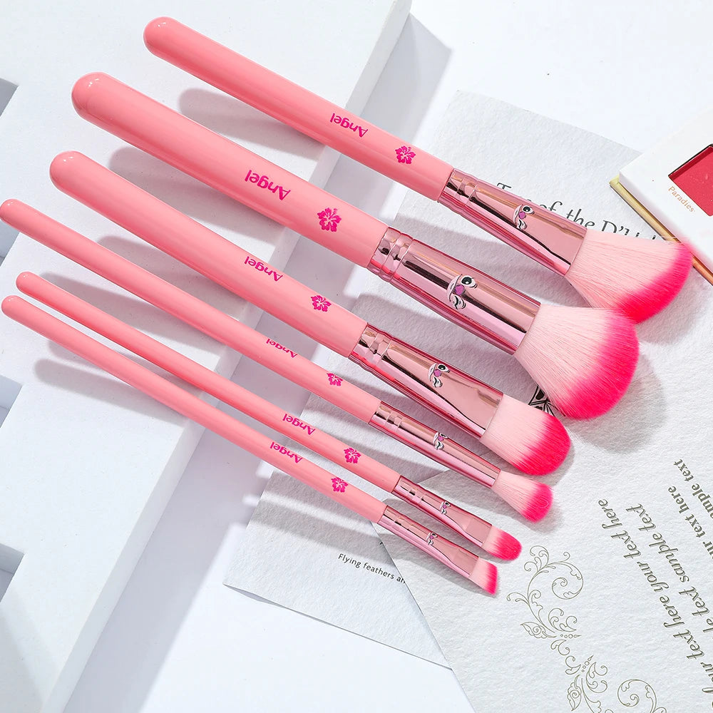 6pcs pink cartoon cute Stitch makeup brush set, wooden makeup brush eye shadow brush, gift box packaging, the perfect choice for